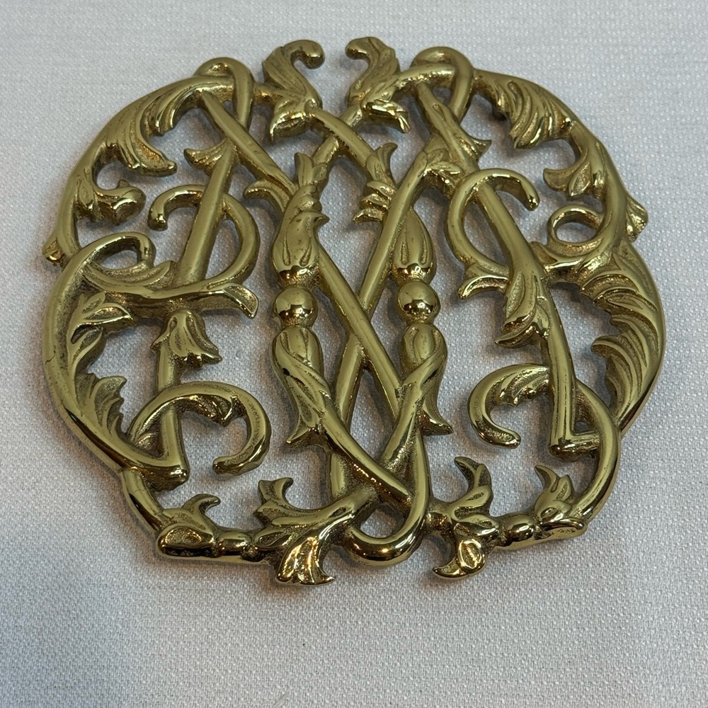 Vintage 1950's Colonial Williamsburg Cypher Brass Trivet Footed CW10-14